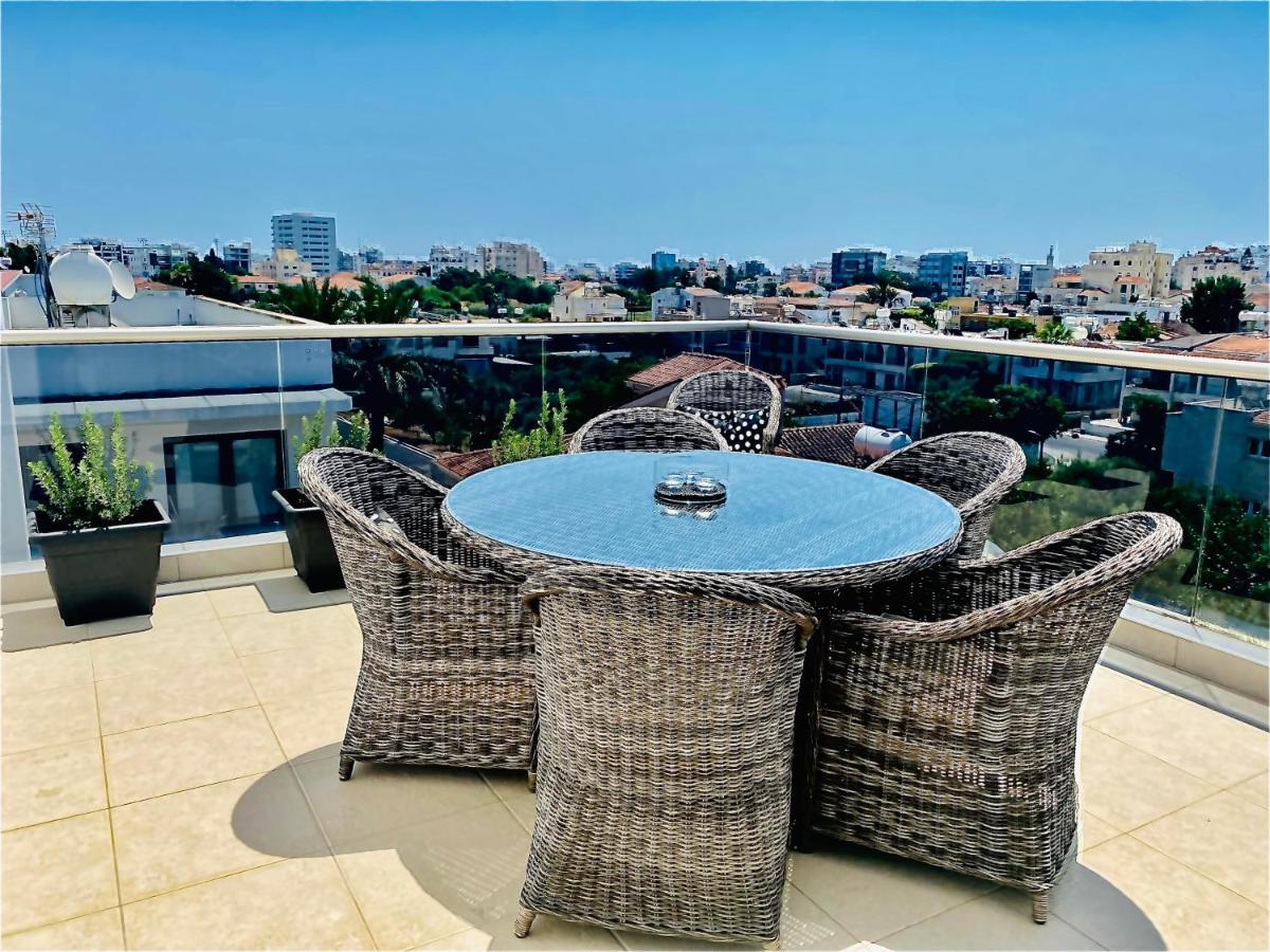 The Penthouse 401 Apartman Lárnaka Kültér fotó